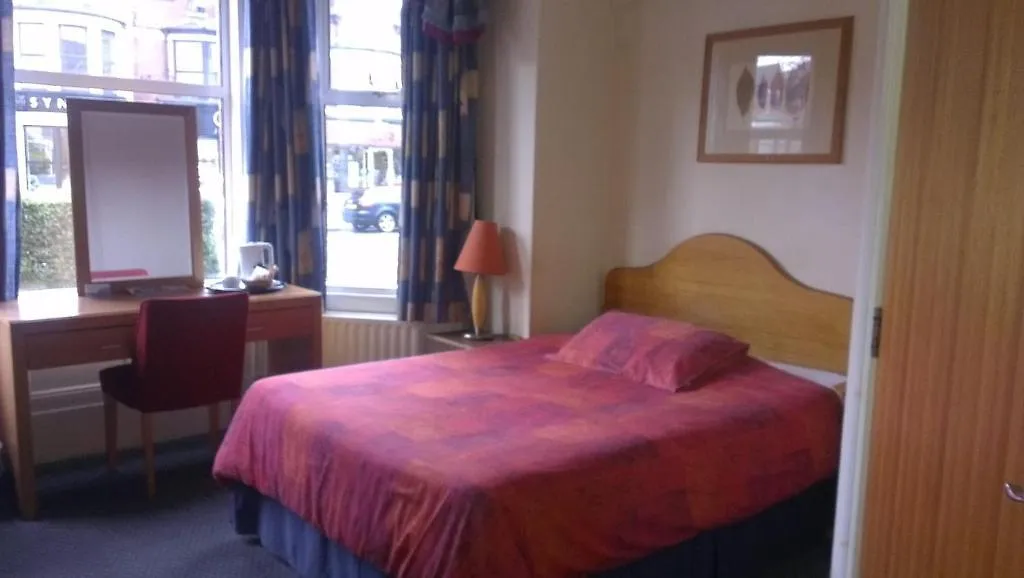 All Seasons Guest House Belfast 3*,